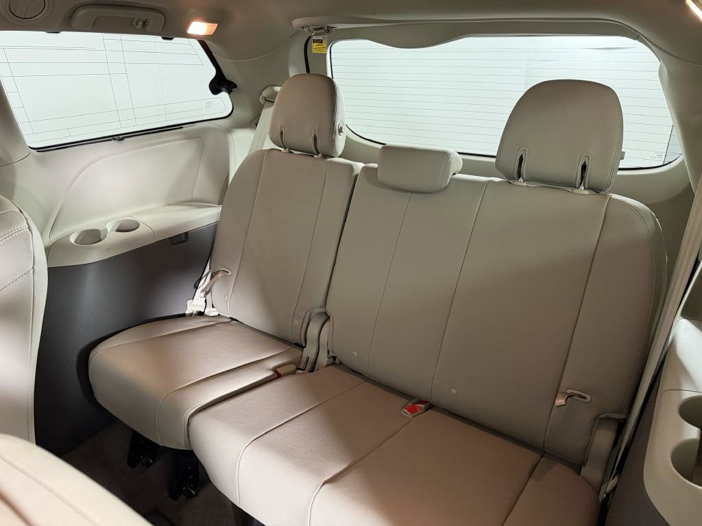 Used 2018 Toyota Sienna XLE Premium w/ Protection Package AWD/4WD image 22
