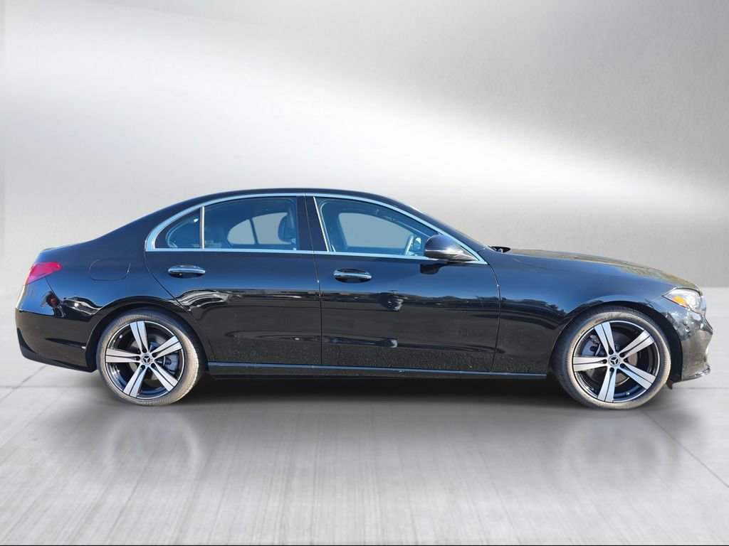 Used 2025 Mercedes-Benz C 300 4MATIC Sedan image 2