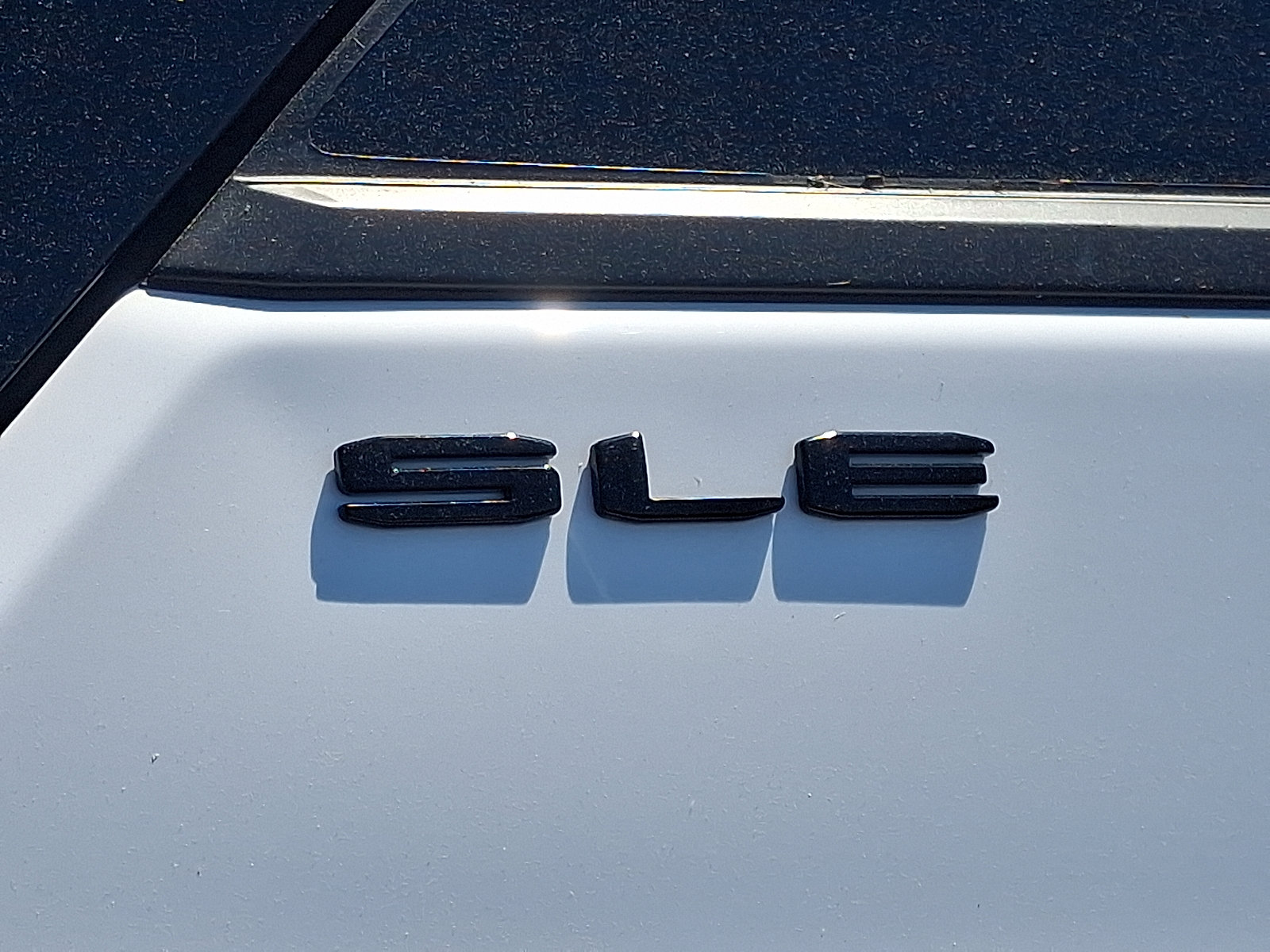 Used 2023 GMC Terrain SLE w/ Elevation Edition AWD/4WD image 29
