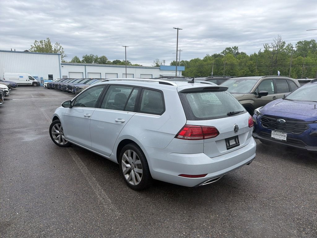 Used 2018 Volkswagen Golf SEL FWD image 4