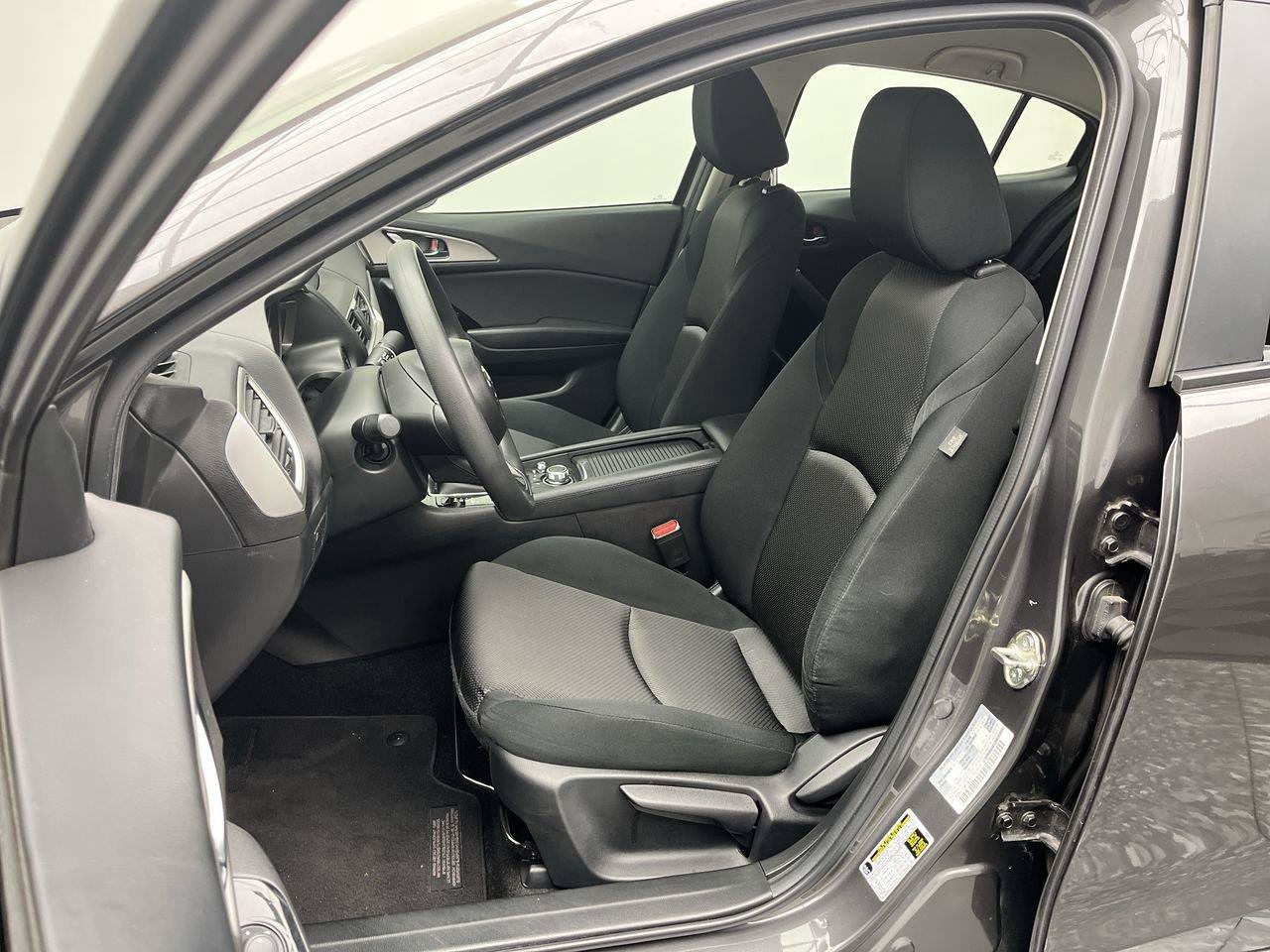 Used 2017 MAZDA MAZDA3 Sport FWD image 8
