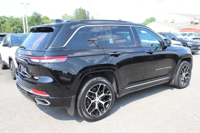 Used 2025 Jeep Grand Cherokee Summit AWD/4WD image 31