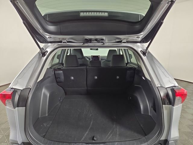 Used 2025 Toyota RAV4 XLE image 30