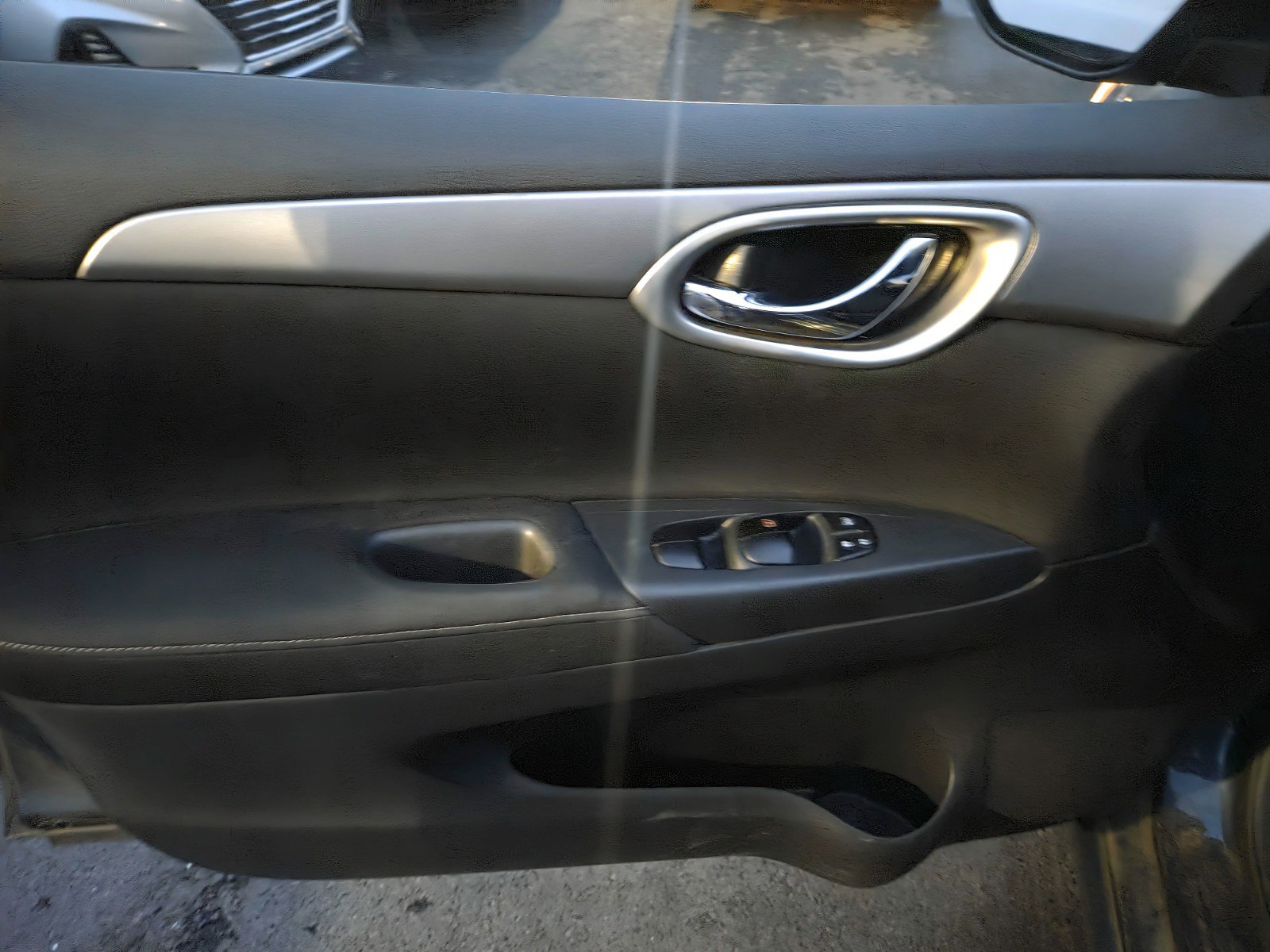 Used 2014 Nissan Sentra SV image 7