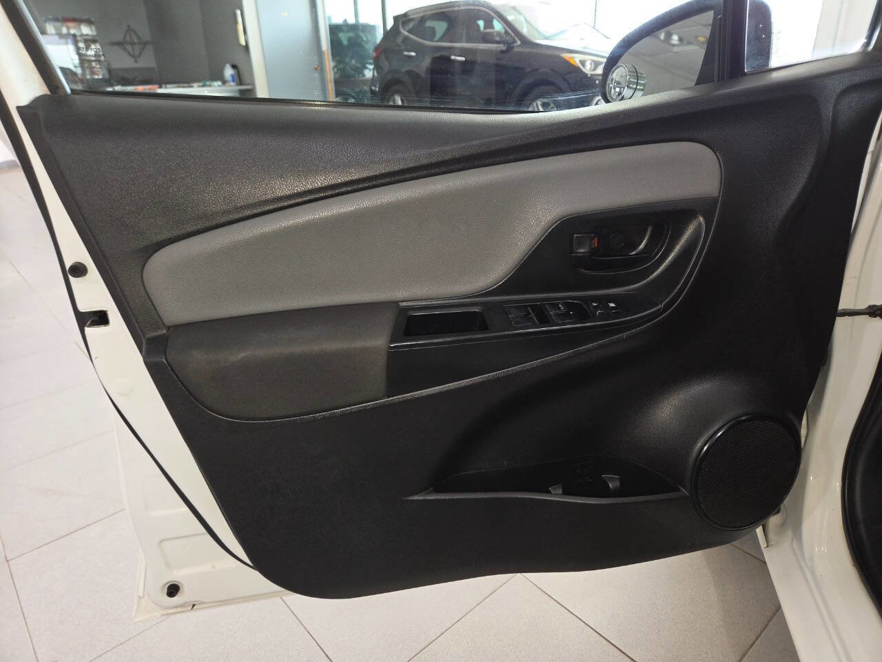 Used 2017 Toyota Yaris L FWD image 13