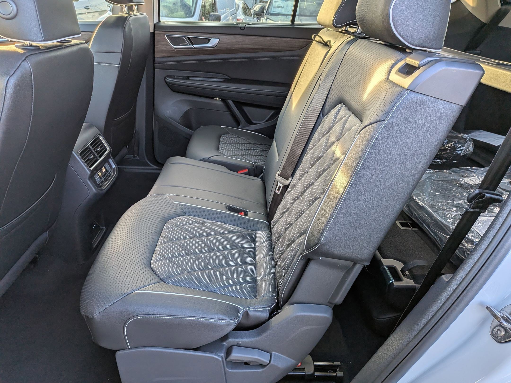 New 2026 Volkswagen Atlas SEL Premium R-Line AWD/4WD image 28