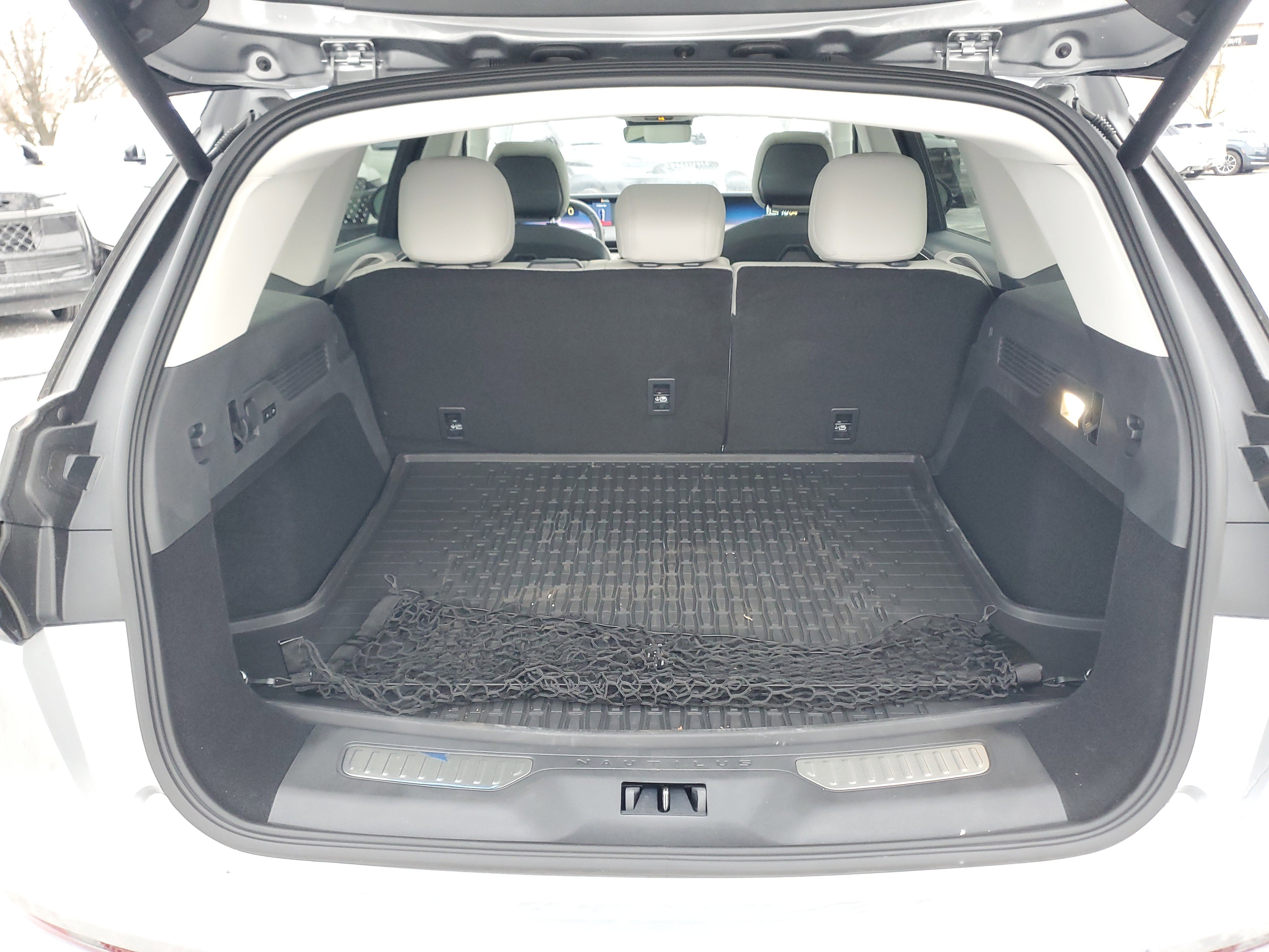 New 2026 Lincoln Nautilus Reserve w/ Jet Appearance Package image 30