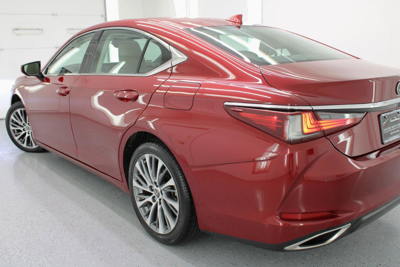 Used 2019 Lexus ES 350 w/ Accessory Package 2 image 16
