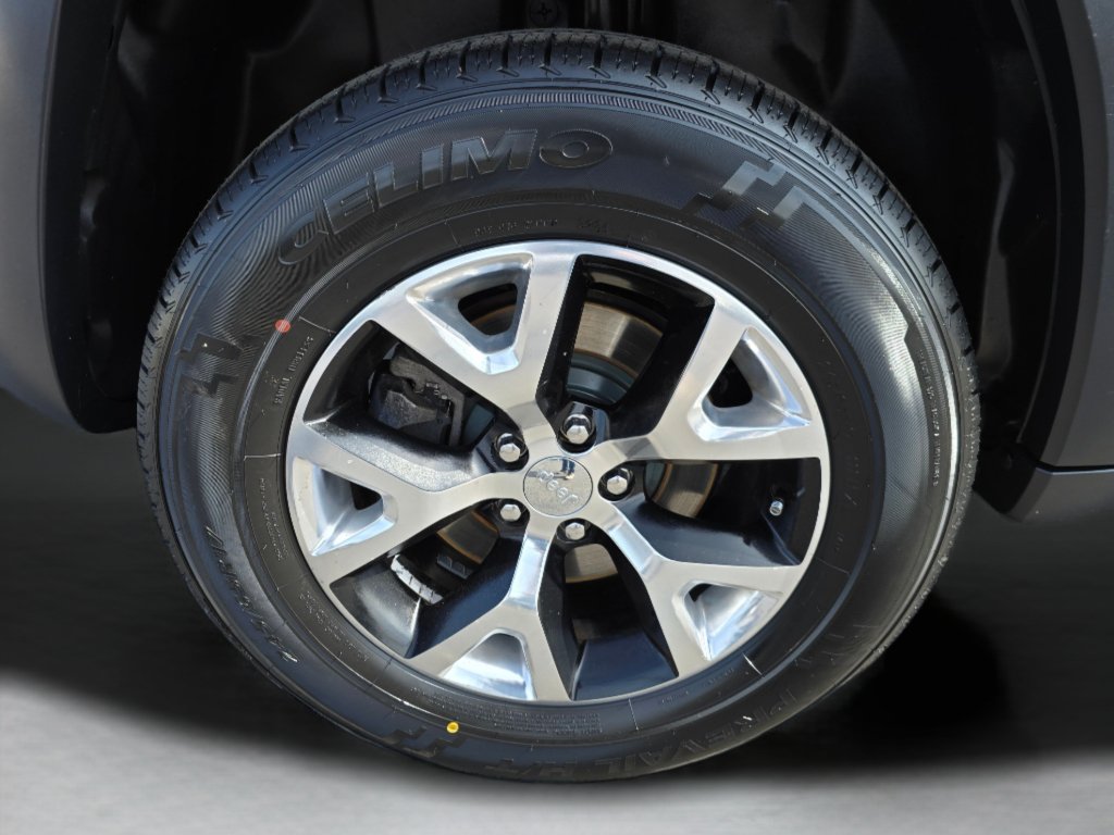 Used 2014 Jeep Cherokee Trailhawk AWD/4WD image 28