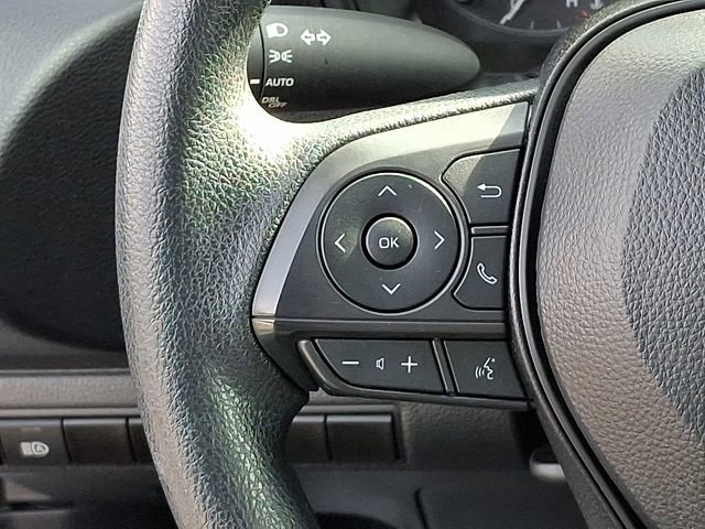 Used 2025 Toyota Corolla LE FWD image 24