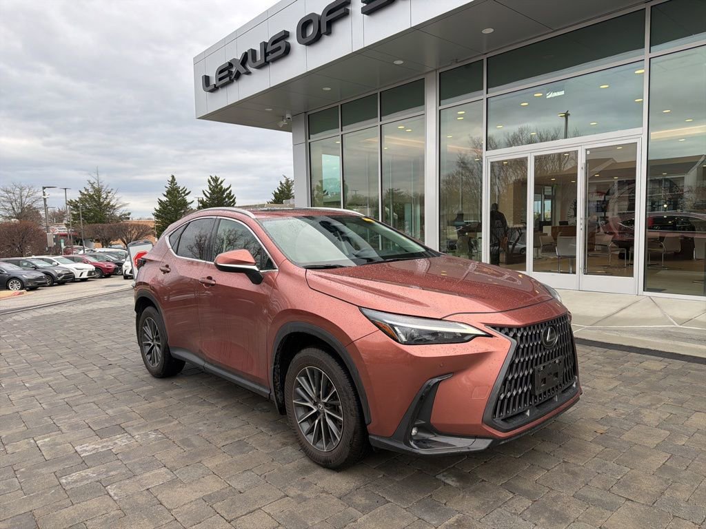 Used 2025 Lexus NX 350 AWD w/ Accessory Package (2T) image 3