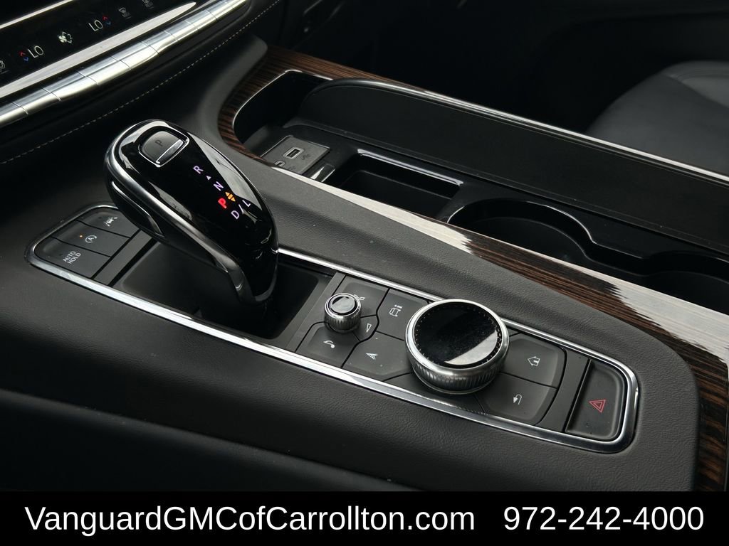 Used 2024 Cadillac Escalade ESV Luxury image 15