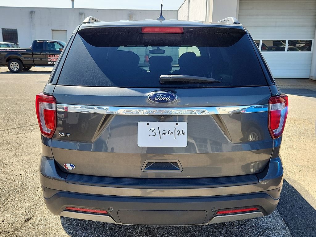 Used 2019 Ford Explorer XLT w/ Equipment Group 201A image 6