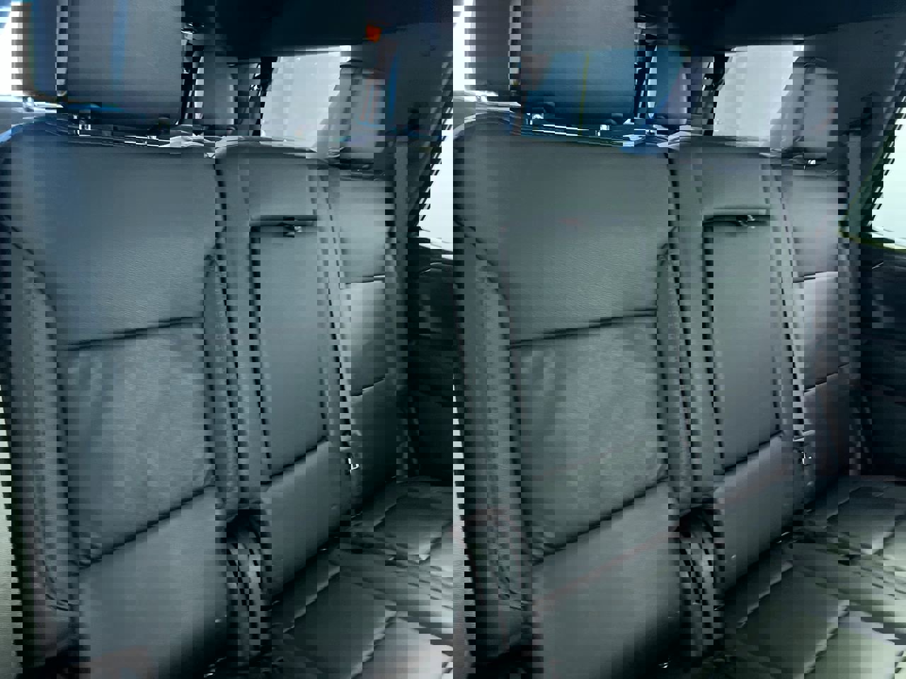 Used 2024 Chevrolet Tahoe LT AWD/4WD image 31