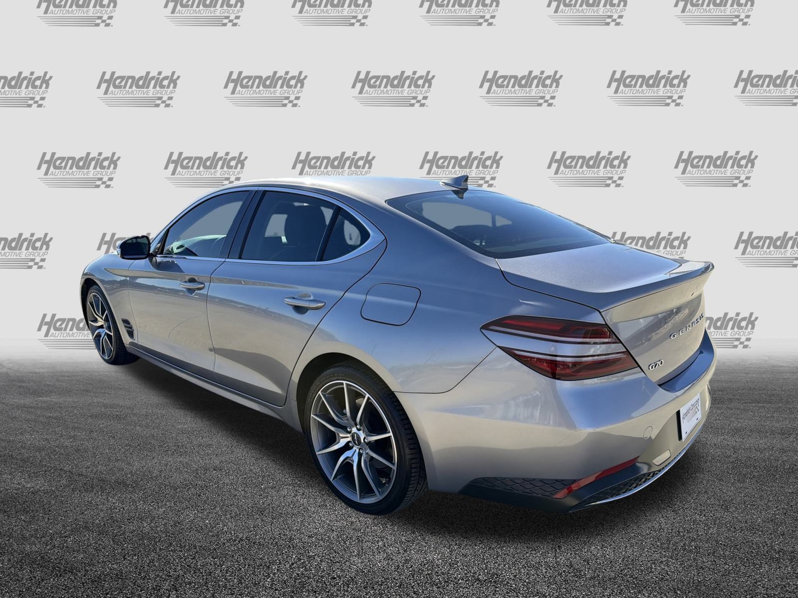 Used 2023 Genesis G70 2.0T image 8