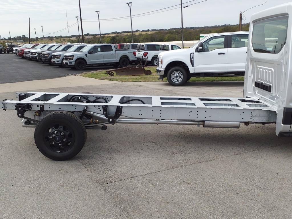 Used 2024 Ford Transit 350 RWD image 5