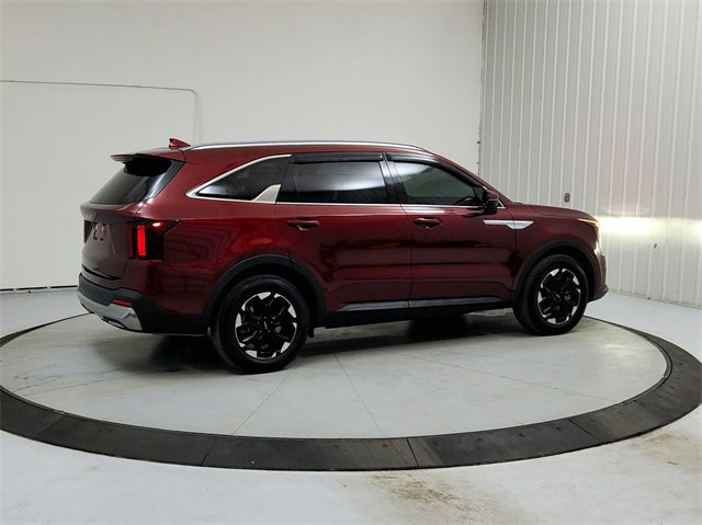 Used 2025 Kia Sorento S w/ Panoramic Sunroof Package image 7