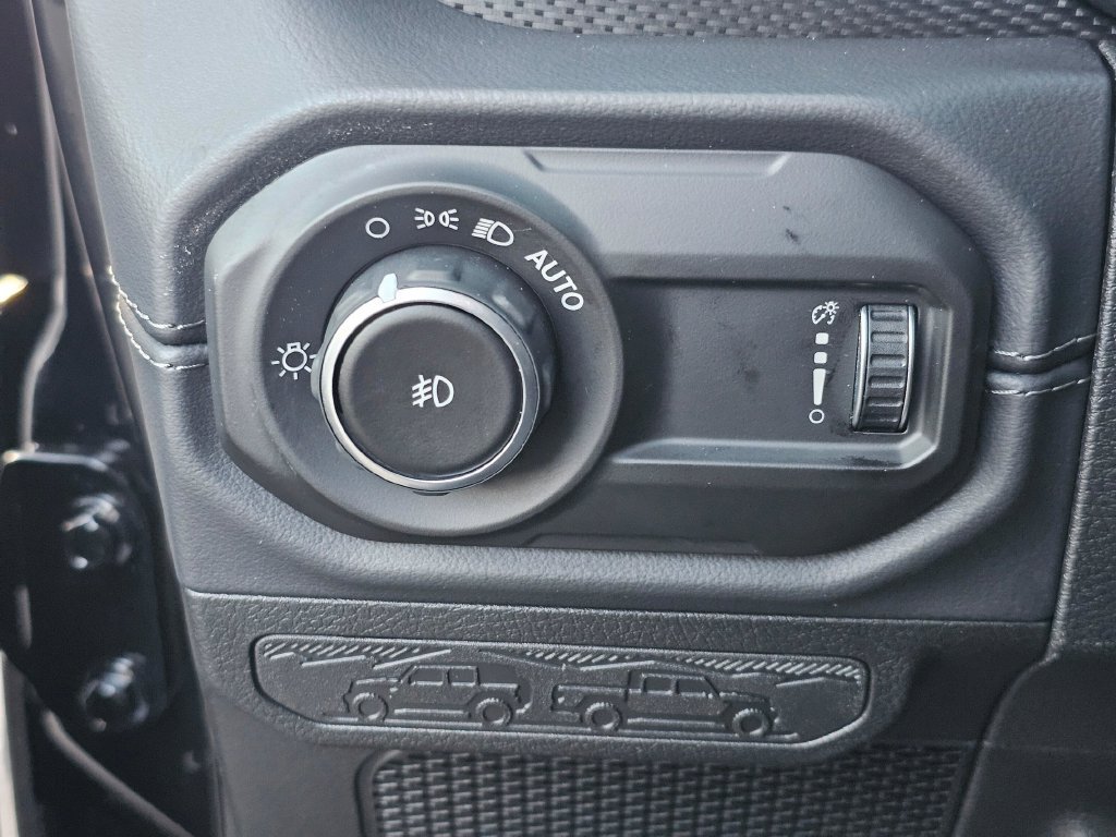 New 2026 Jeep Wrangler Rubicon AWD/4WD image 27