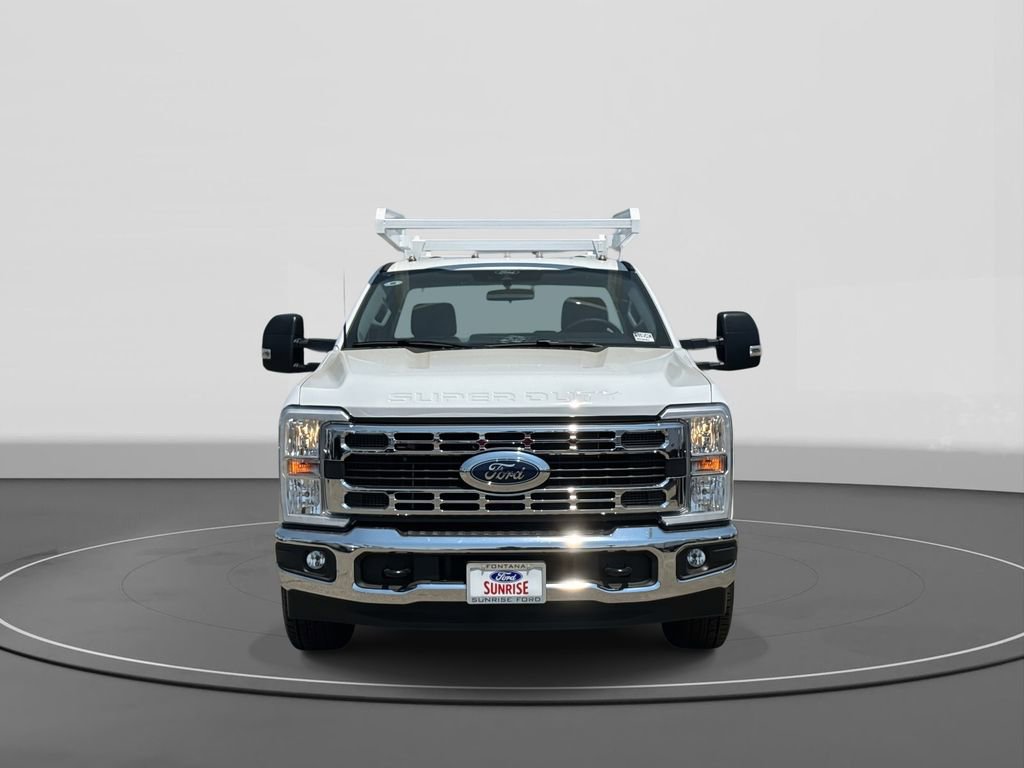 New 2025 Ford F350 XL w/ XL Chrome Package image 3