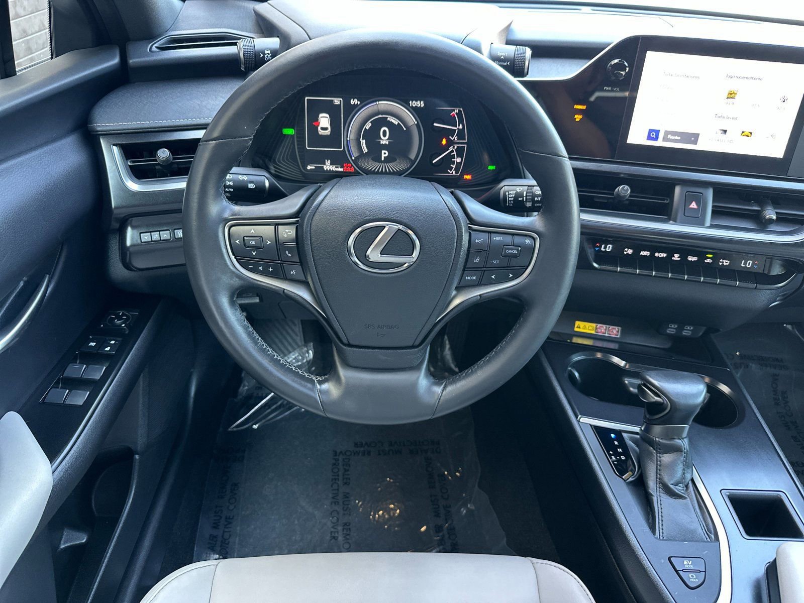 Used 2024 Lexus UX 250h FWD image 16