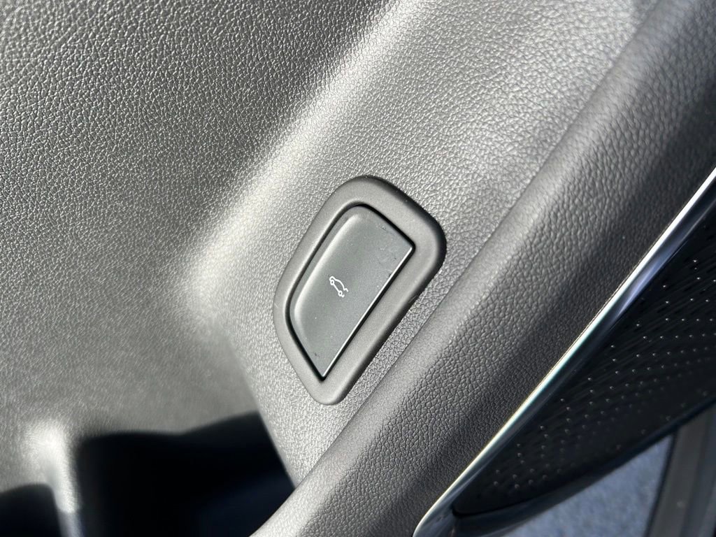 New 2026 GMC Acadia Elevation image 42