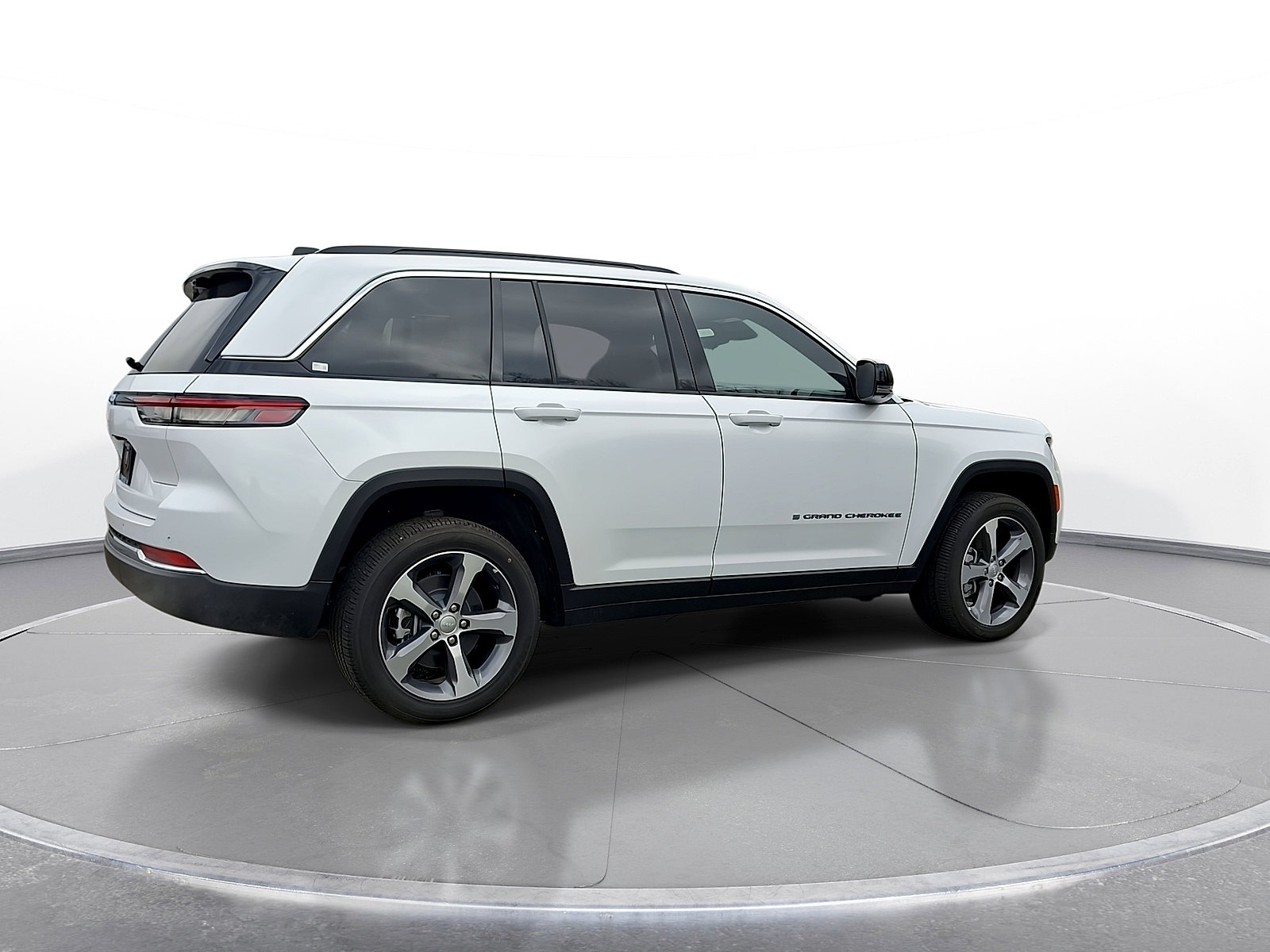 New 2024 Jeep Grand Cherokee Limited 4xe w/ Luxury Tech Group II AWD/4WD image 8