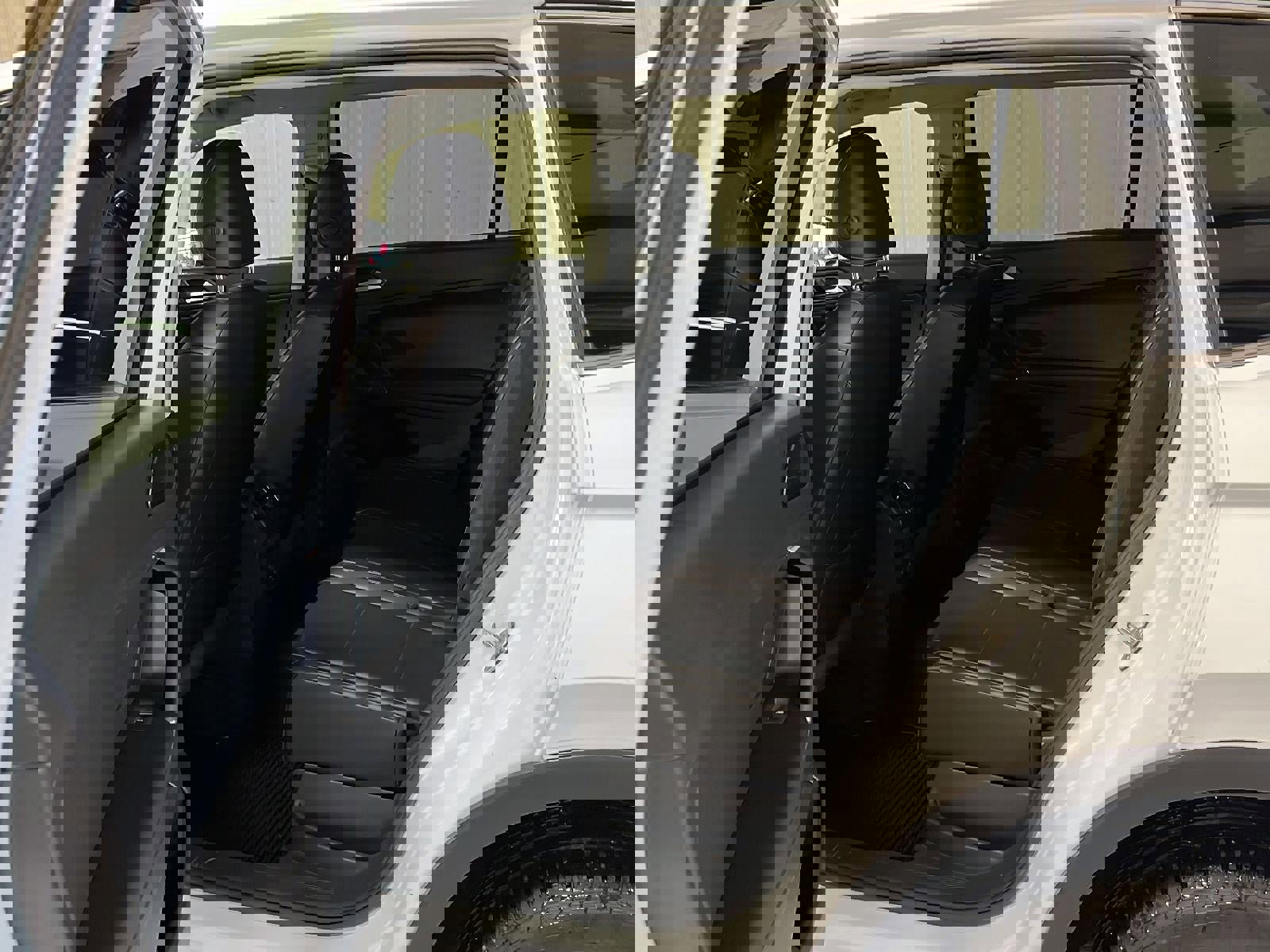 Used 2018 Volkswagen Tiguan SE image 12