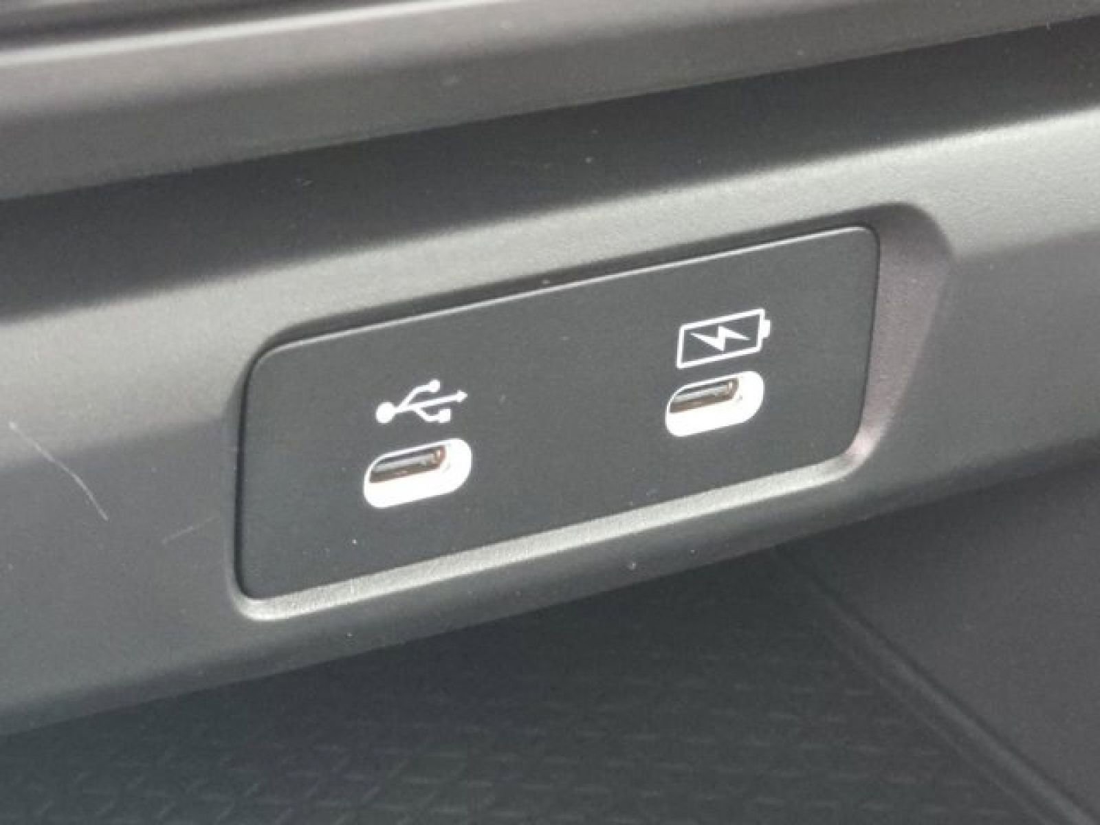 Certified 2025 Honda Accord LX image 4