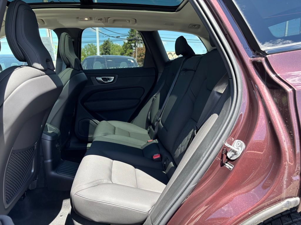 New 2026 Volvo XC60 T8 Plus w/ Protection Package Premier AWD/4WD image 16