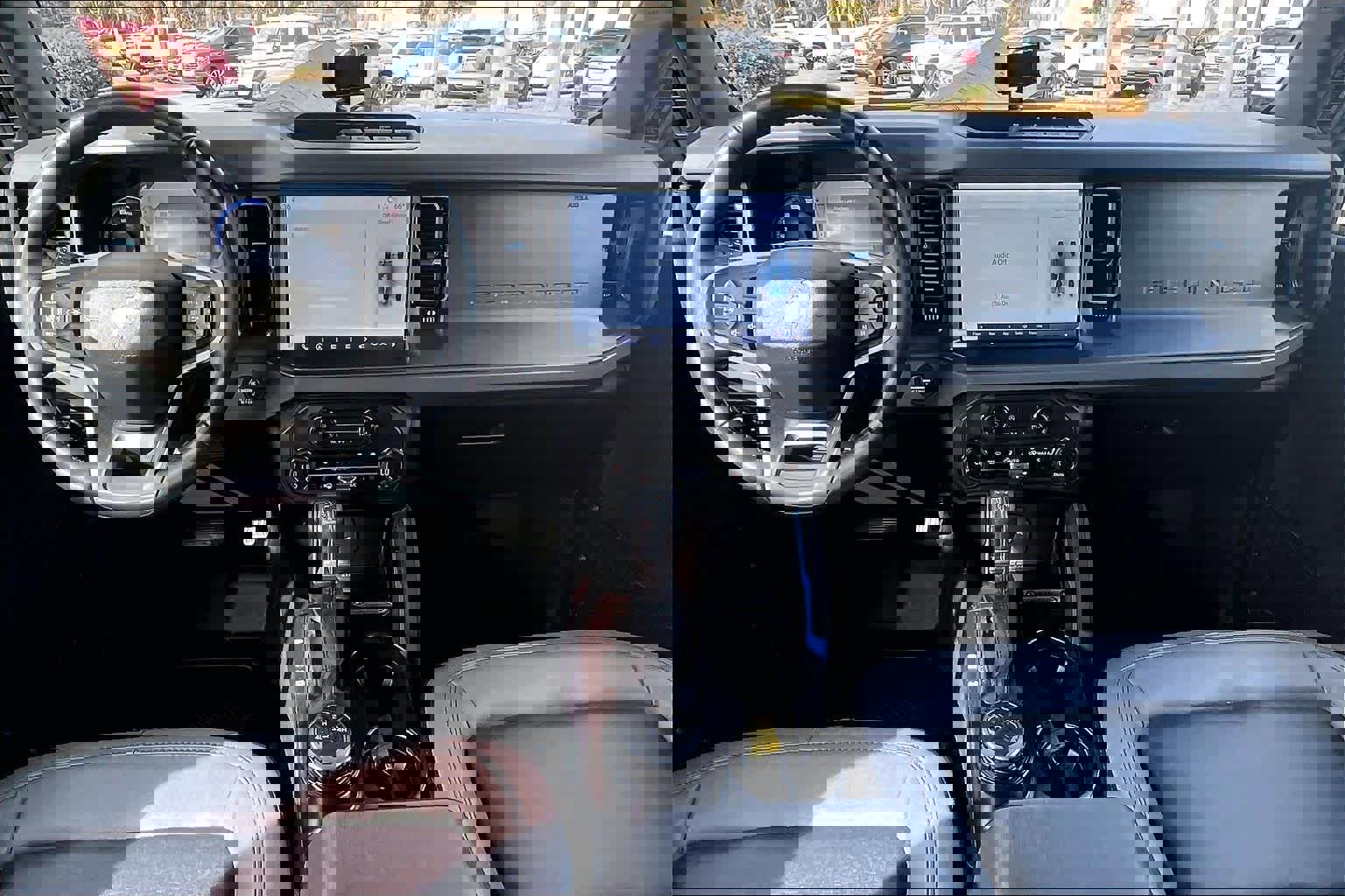 Used 2024 Ford Bronco Black Diamond image 15