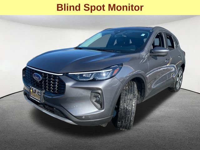 Used 2024 Ford Escape Platinum image 5