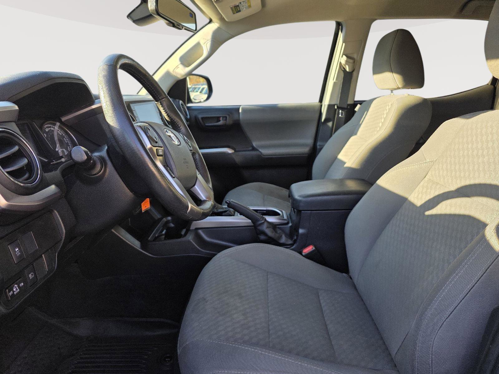 Used 2020 Toyota Tacoma SR5 image 10