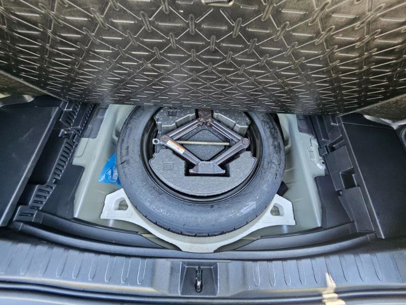 Used 2019 Toyota RAV4 LE image 68