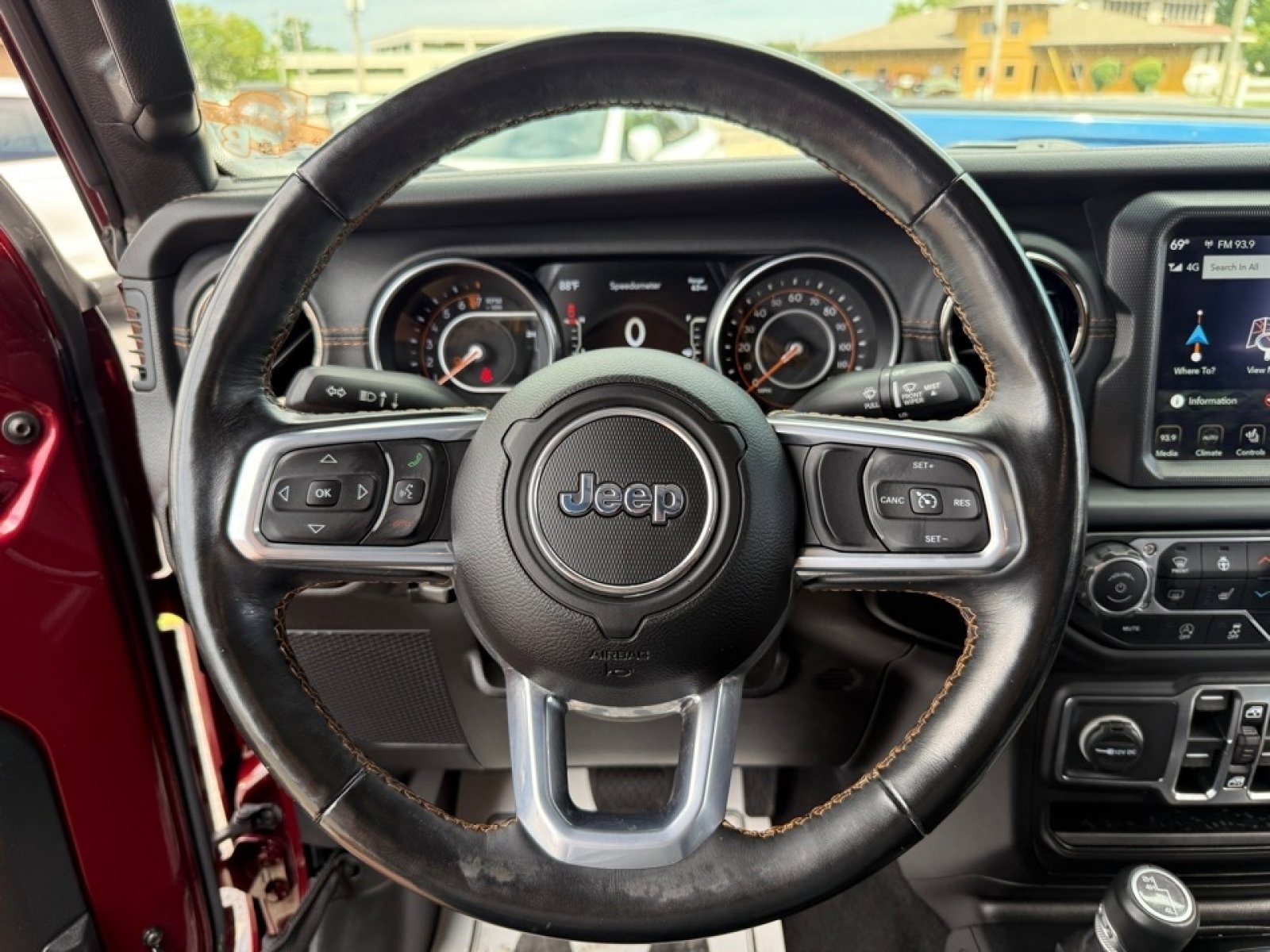 Used 2021 Jeep Gladiator Overland image 19