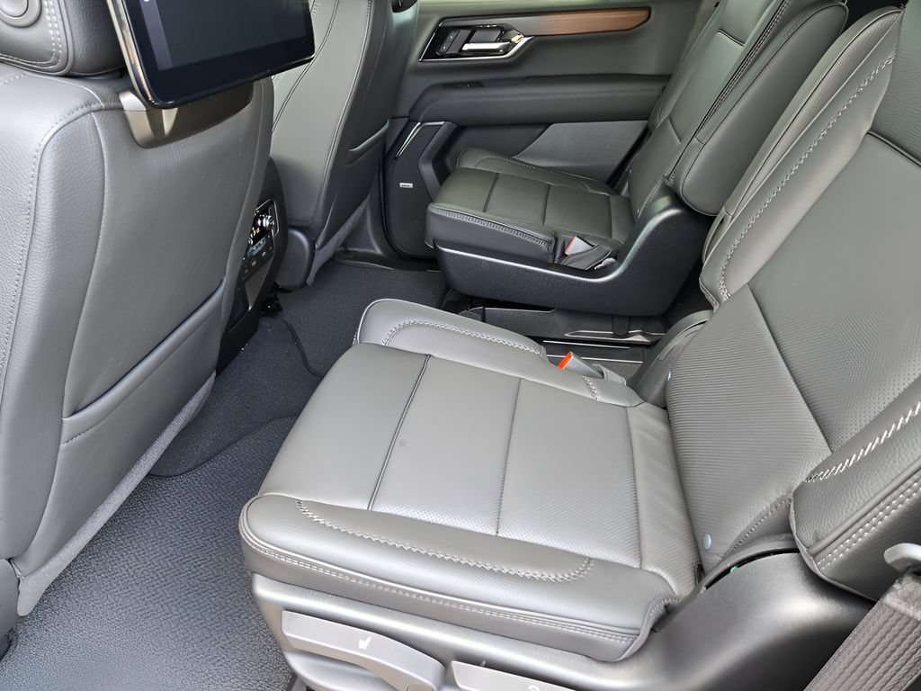 New 2026 GMC Yukon Denali w/ Advanced Technology Package AWD/4WD image 19