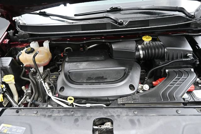 Used 2023 Chrysler Pacifica Touring-L FWD image 33