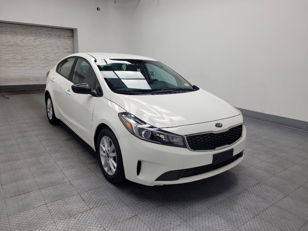 Used 2017 Kia Forte S FWD image 11