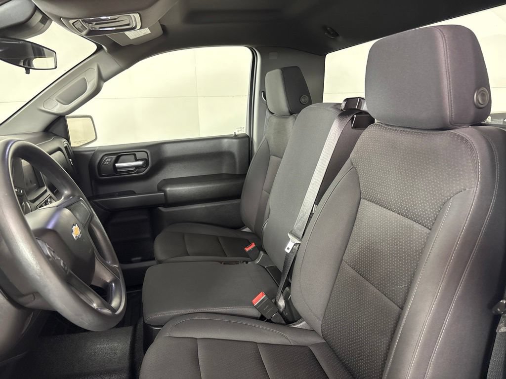 Certified 2025 Chevrolet Silverado 1500 W/T RWD image 25