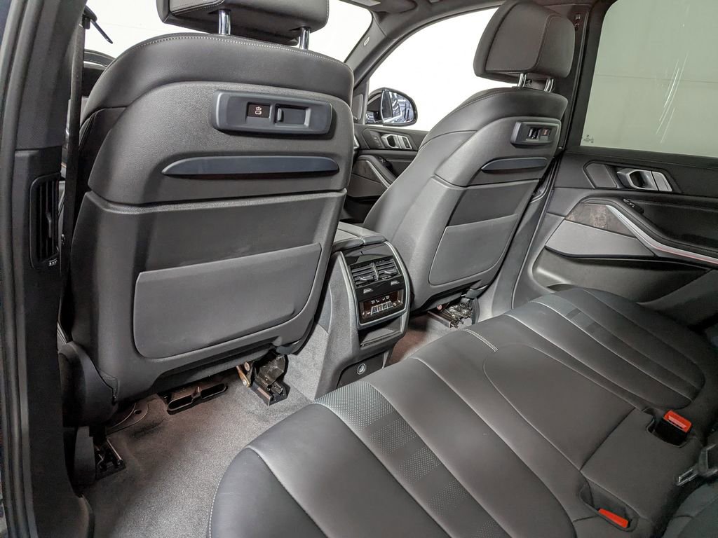 Used 2020 BMW X5 xDrive40i w/ Premium Package image 39