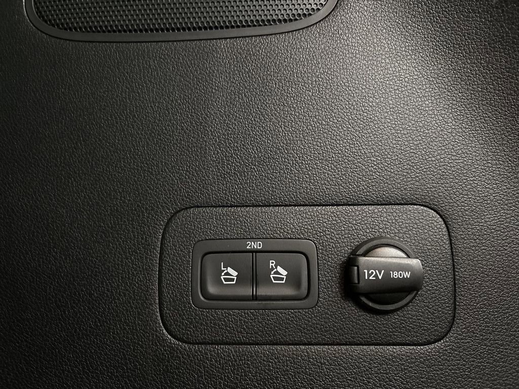 Used 2020 Hyundai Santa Fe SEL w/ Convenience + Premium Package image 27