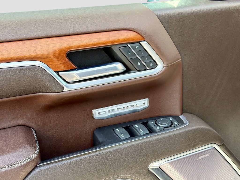 Used 2022 GMC Sierra 1500 Denali w/ Denali Reserve Package image 17