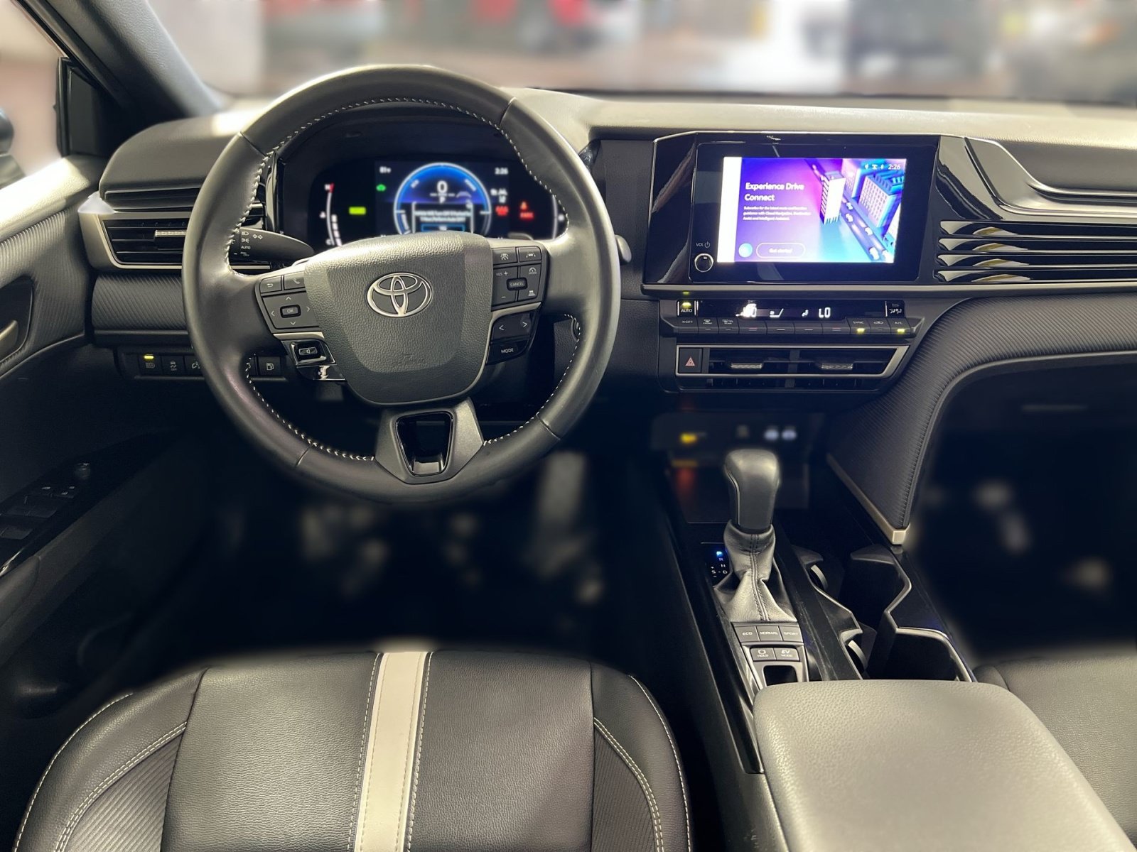 Used 2025 Toyota Camry SE FWD image 24