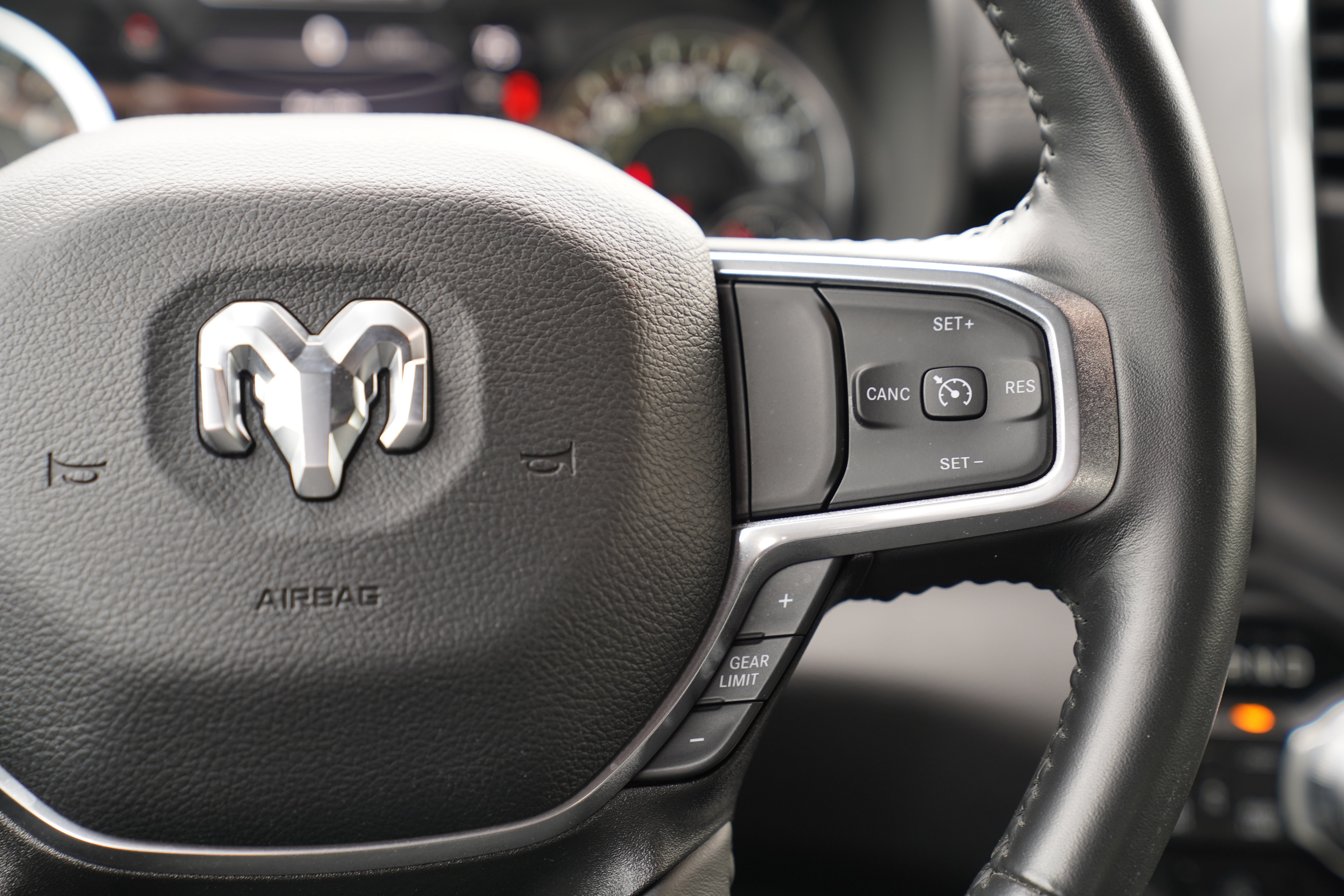 Used 2023 RAM 1500 Laramie AWD/4WD image 20