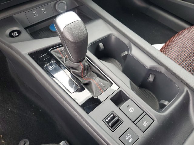 New 2027 Nissan Sentra SR w/ SR All Weather Package FWD image 15