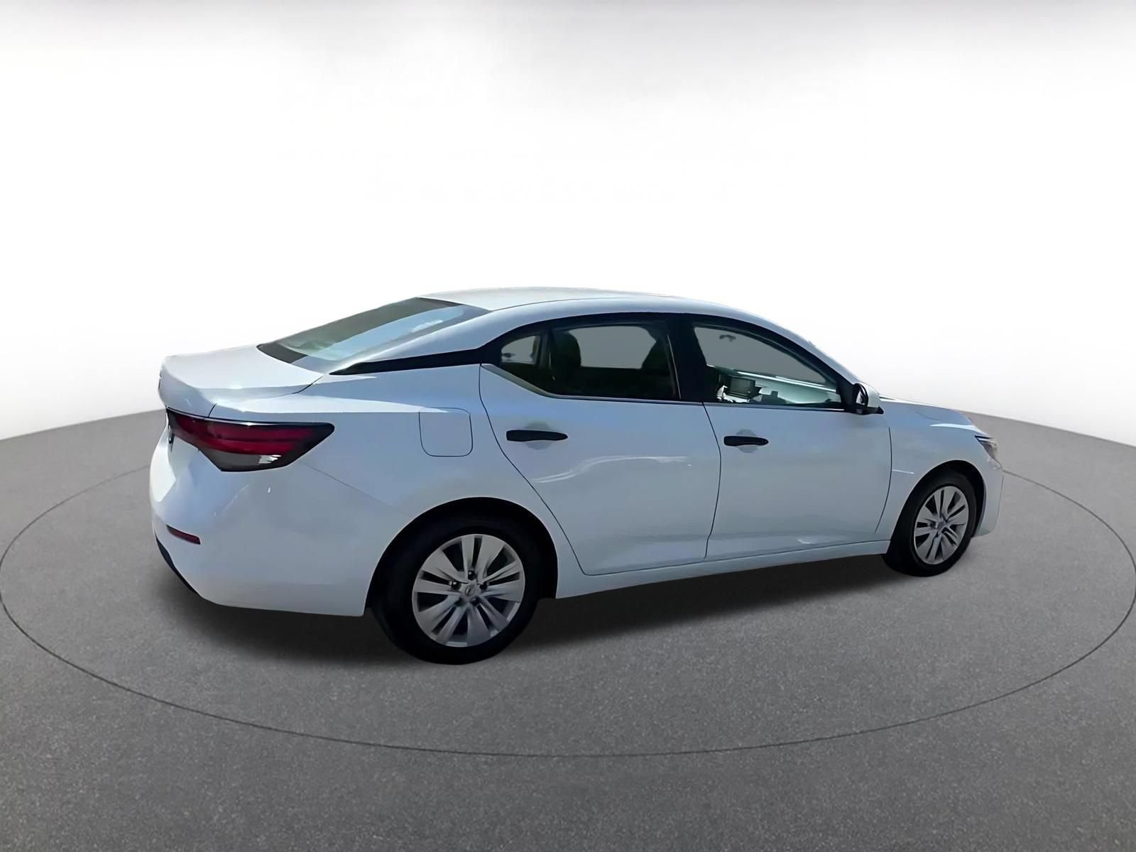 Used 2025 Nissan Sentra S FWD image 14