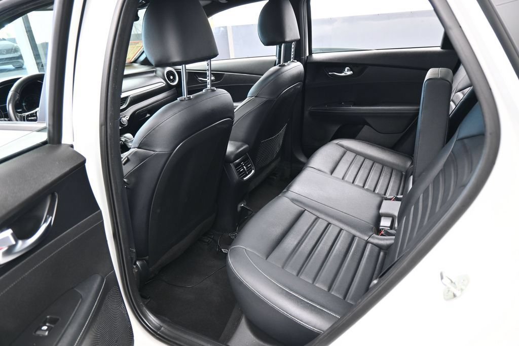 Used 2024 Kia Forte GT-Line w/ GT-Line Premium Package FWD image 38
