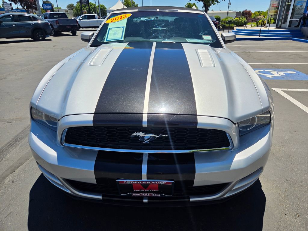 Used 2013 Ford Mustang GT Premium RWD image 21