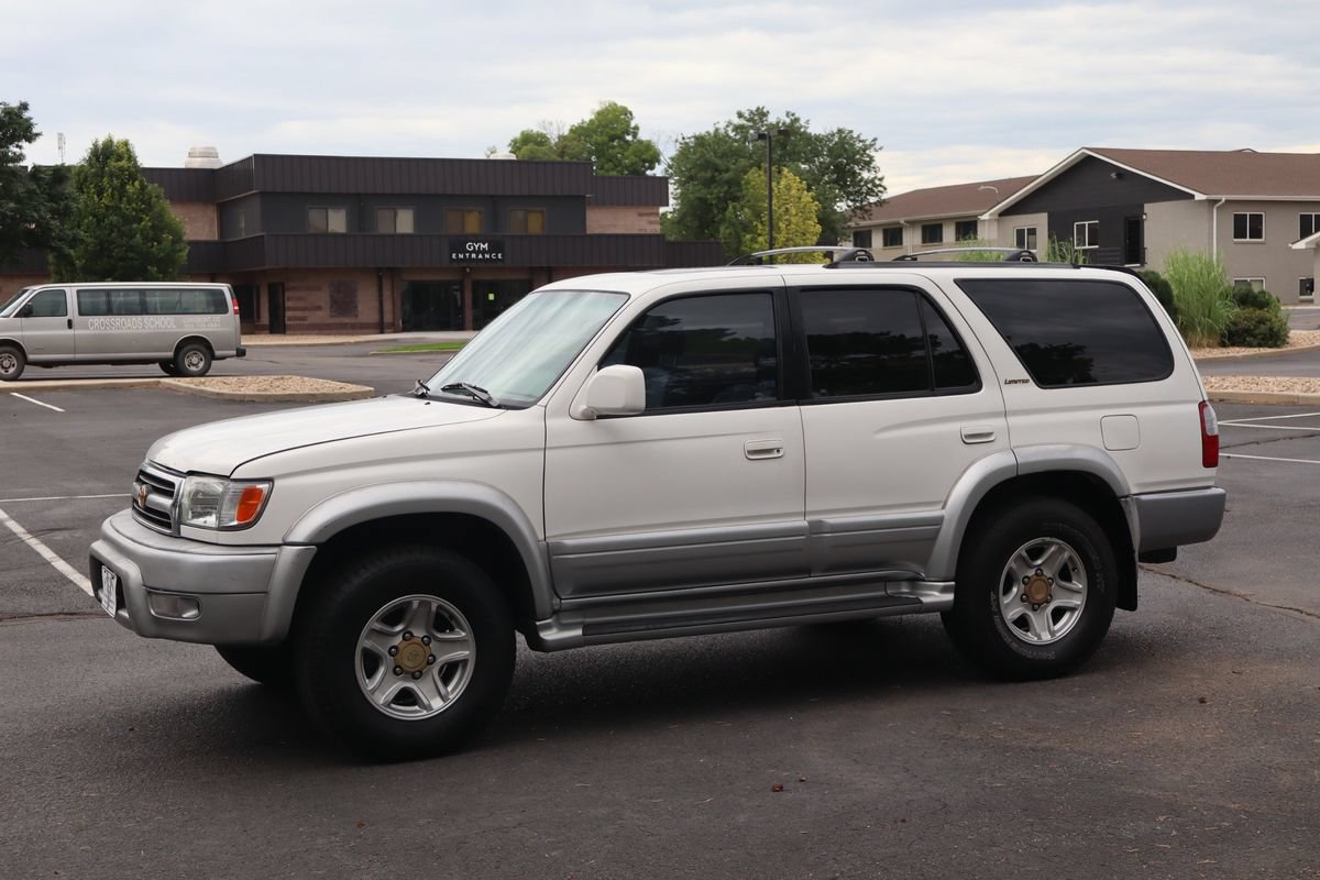 Used 2000 Toyota 4Runner Limited AWD/4WD image 10