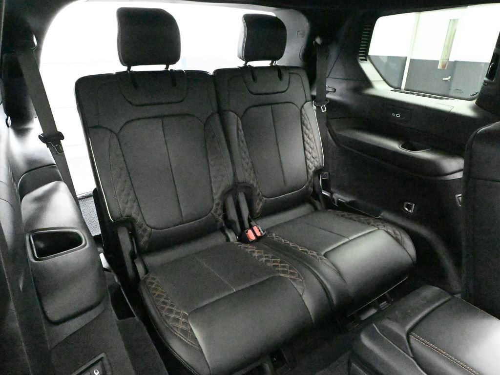 Used 2021 Jeep Grand Cherokee L Summit w/ Luxury Tech Group V AWD/4WD image 53