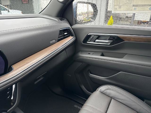 New 2026 Chevrolet Suburban High Country w/ Sun And Tow Package image 16